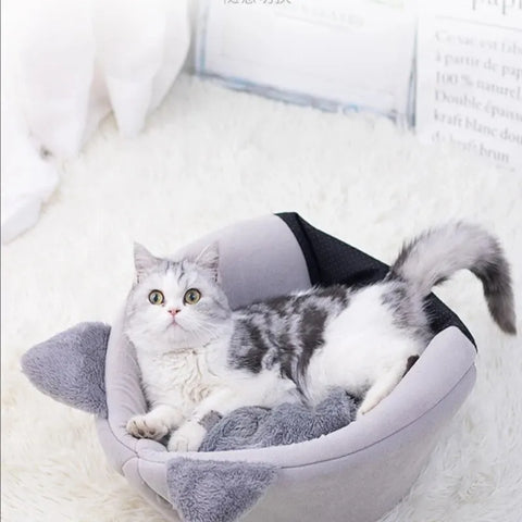 Cat Head Shape Cute and Comfortable Warm Cat House Safe Sleep Cave Non-Slip Semi-Closed Design Four Seasons Universal Cat Nest